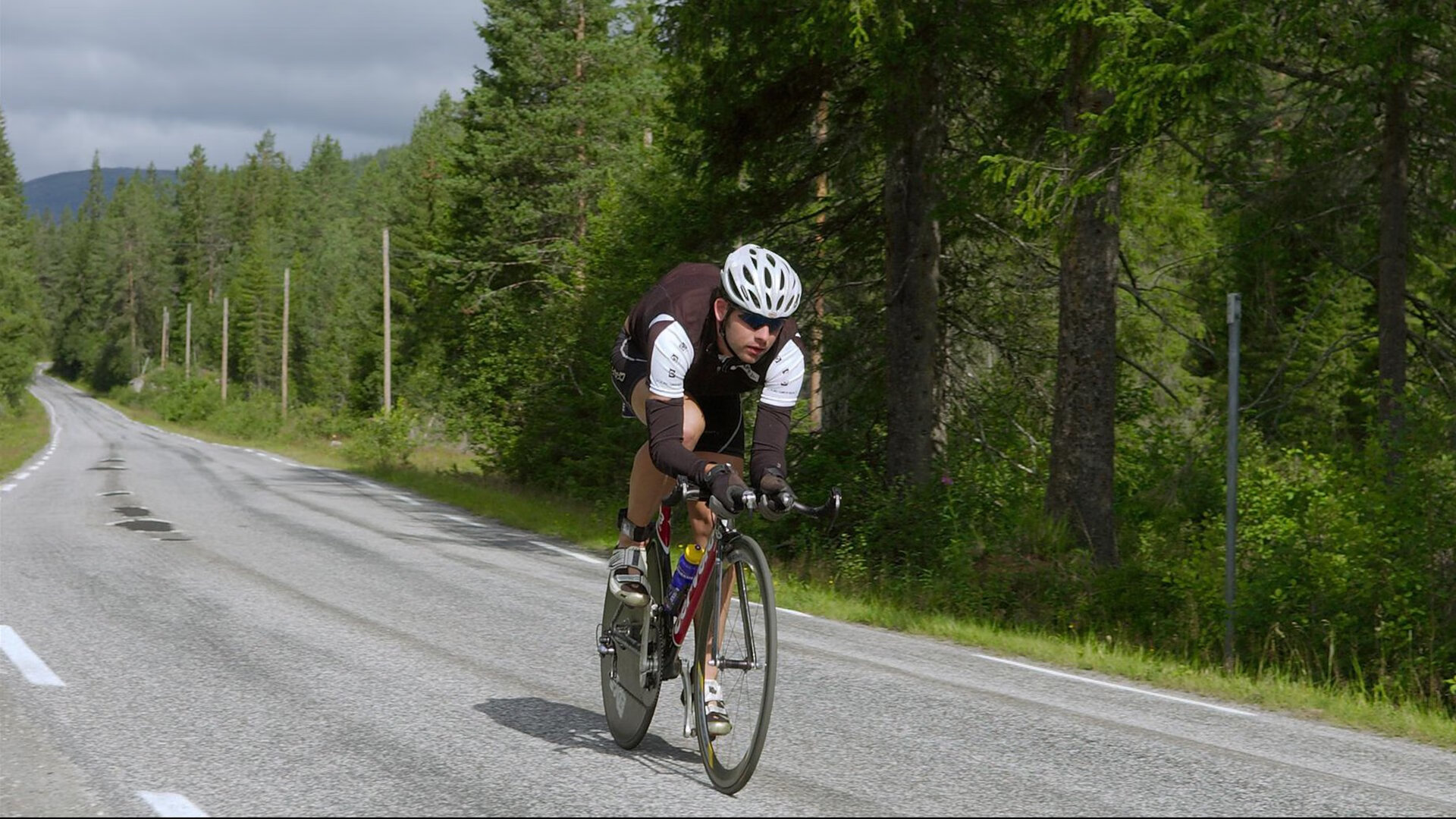 欧洲篮球联赛季后赛火爆进行，精彩绝伦，2021欧洲篮球季后赛